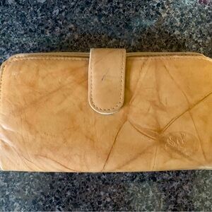 Buxton Genuine Leather wallet